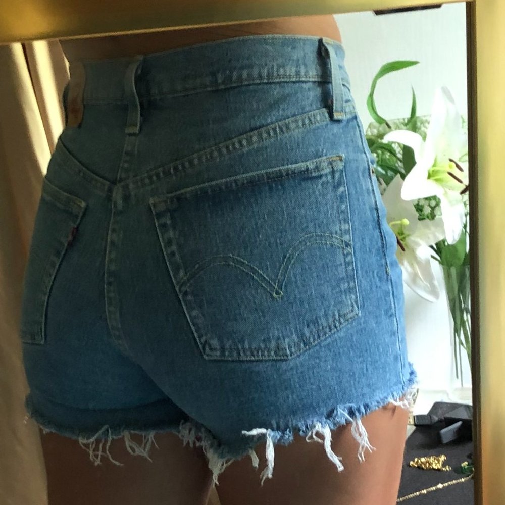 Levi 501 Medium Wash Raw Hem Denim Shorts